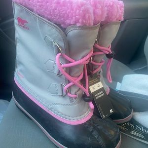 New sorel Yoot Pac Nylon snow boots